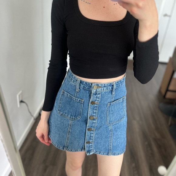 Mini jeans | denim skirt - Picture 4 of 6